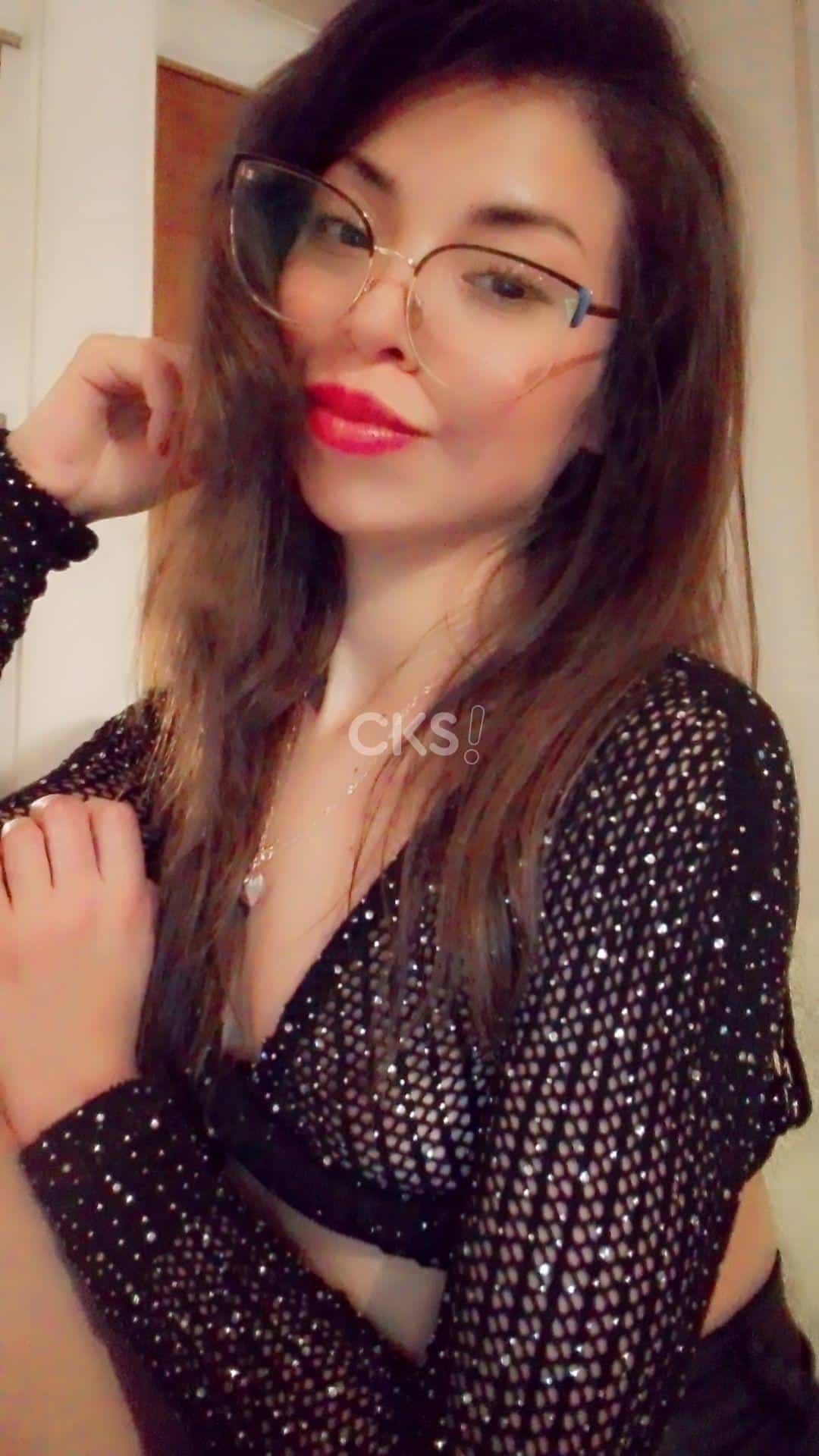 Foto de ElidaMorat escort chilena disponible en M. U. de Chile - Chikas.cl