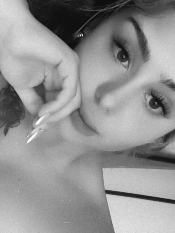 Foto de July modelo nightclub chilena disponible en Providencia - Chikas.cl