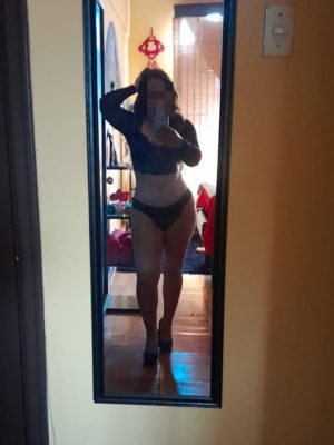 Foto de Macarena escort disponible en M. La Moneda - Chikas.cl | Chikas.cl