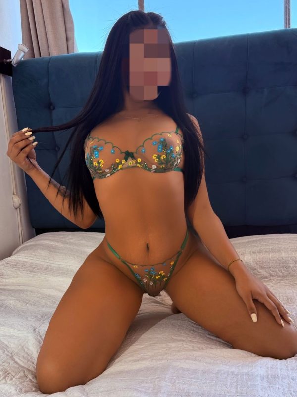 Foto de Nikol escort venezolana disponible en M. Santa Isabel - Chikas.cl